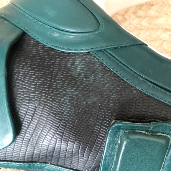 NEW bcbgmaxazria Runway Powe Lug-Sole Day Boot - Picture 4 of 8